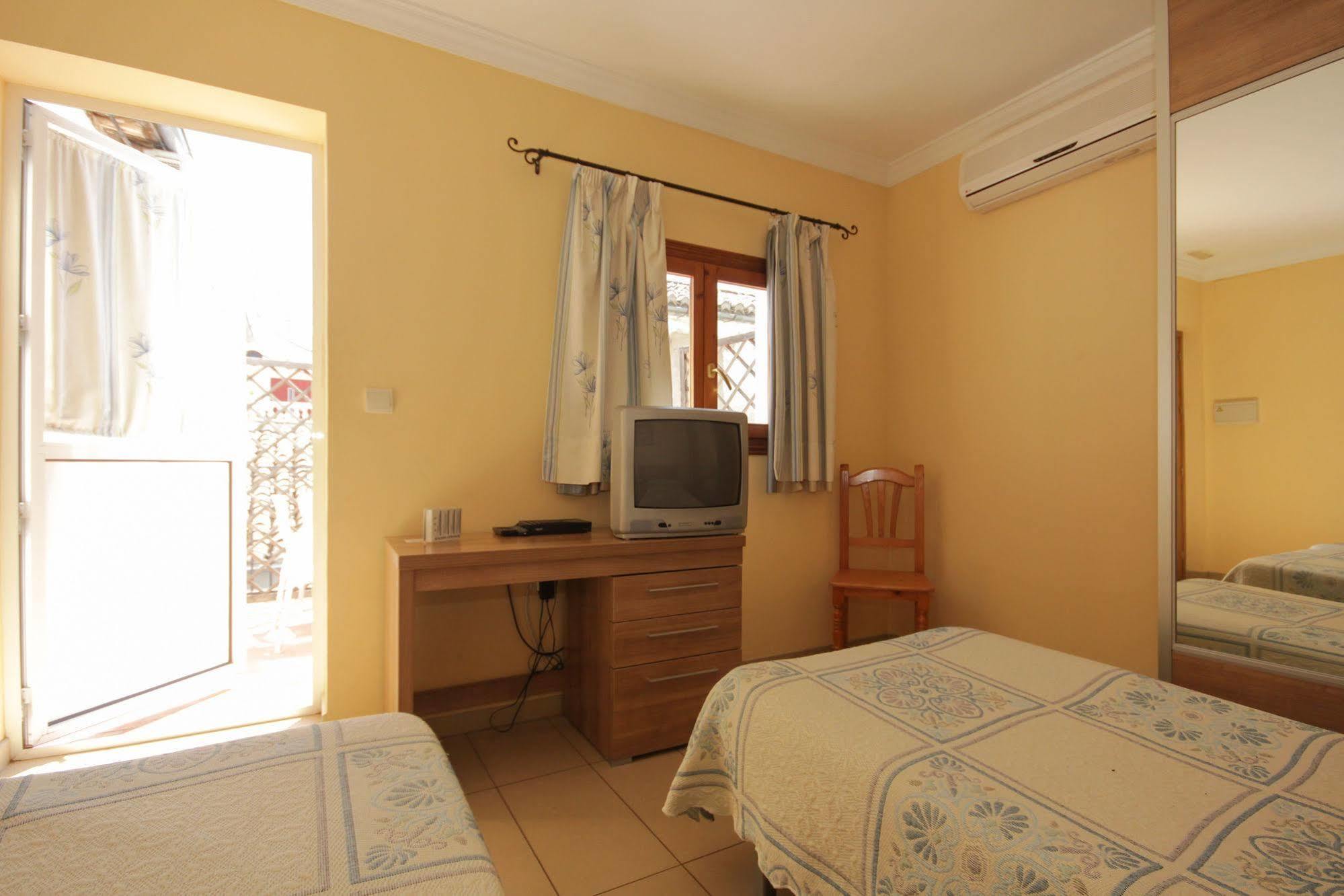 Hostal Costa Azul Гранада Екстер'єр фото